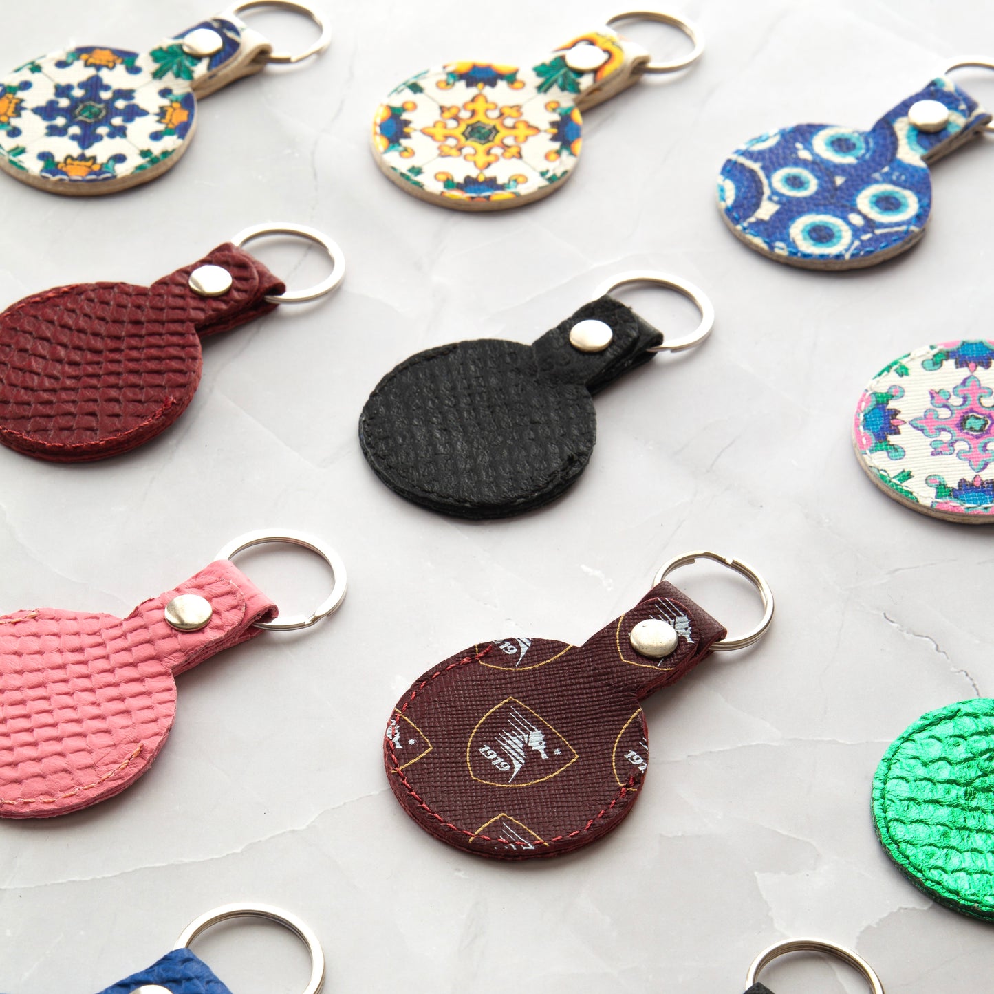 AirTag Leather Keychain - Burgundy